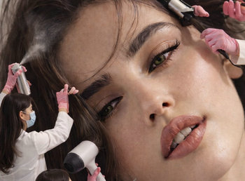 AI Pretty Girl Surreal Beauty: Miniature Makeup Prompt
